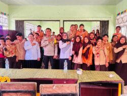 Bhabinkamtibmas Koto Garo Laksanakan Police Goes to School dalam kegiatan MPLS