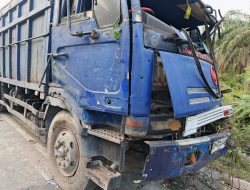 “Polres Pelalawan menangani Kecelakaan Maut di Jalan Lintas Timur: 3 Orang Meninggal Dunia”