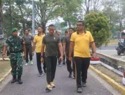 Sinergitas TNI-Polri di Kampar: Olahraga Bersama untuk Harkamtibmas dan Pelestarian Alam!