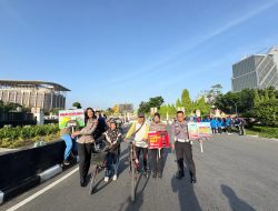 Polantas Menyapa Masyarakat CFD, Ajak Warga Wujudkan Tertib dan Aman Berlalu Lintas
