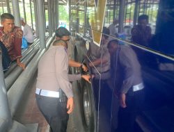 SAT LANTAS POLRESTA PEKANBARU MELAKSANAKAN KEGIATAN PEMERIKSAAN KELAYAKAN KENDARAAN (RAMP CHECK), PEMERIKSAAN KESEHATAN PENGEMUDI, DAN HIMBAUAN KESELAMATAN DALAM RANGKA OPS KESELAMATAN LANCANG KUNING 2026