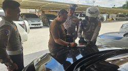 Satlantas Kampar Tegakkan Aturan, Tangkap Kendaraan TNKB Tidak Sesuai​Satlantas Kampar Tindak Kendaraan dengan TNKB Tidak Sesuai Ketentuan​Polres Kampar: Peneguran Aturan TNKB Berjalan di Bangkinang