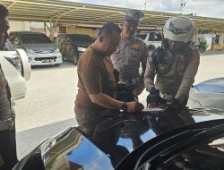 Satlantas Kampar Tegakkan Aturan, Tangkap Kendaraan TNKB Tidak Sesuai​Satlantas Kampar Tindak Kendaraan dengan TNKB Tidak Sesuai Ketentuan​Polres Kampar: Peneguran Aturan TNKB Berjalan di Bangkinang