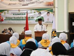 Sambut Kepulangan Jamaah Haji Kampar Kloter 05, Bupati Ahmad Yuzar: Selamat Kembali ke Tanah Air dengan Predikat Haji Mabrur