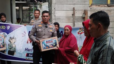 POLANTAS MENYAPA DAN SALURKAN BANTUAN SOSIAL KEPADA MASYARAKAT PESISIR DALAM RANGKA HUT BHAYANGKARA KE-80